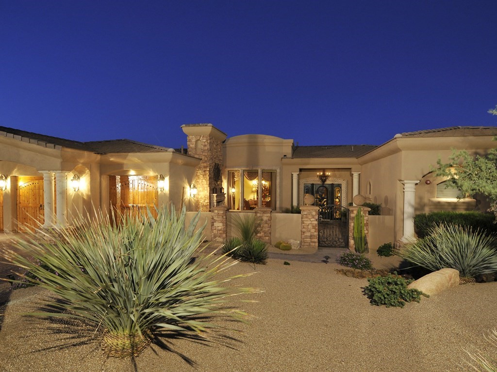 Capture That Curb Appeal!