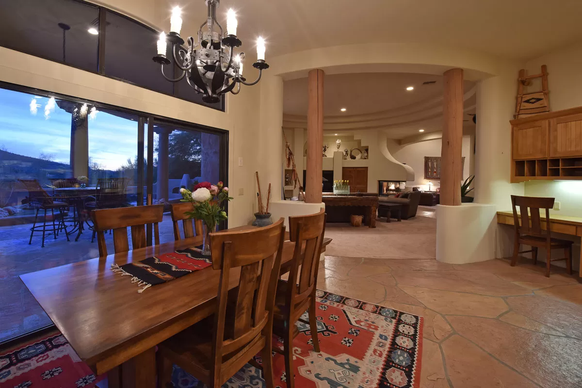 Troon Ridge Estate Breakfast Table