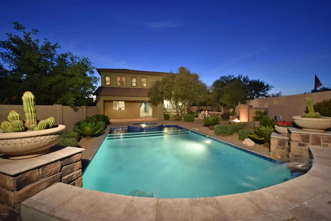 Aviano at Desert Ridge